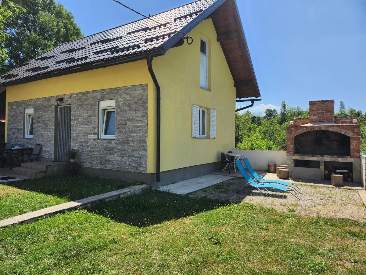 Apartment & Room Toma Smoljanac Exterior photo